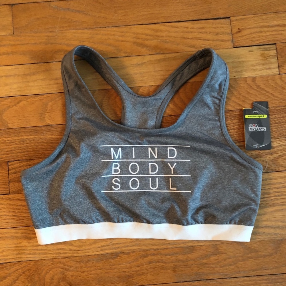 Super cute NWT sports bra!